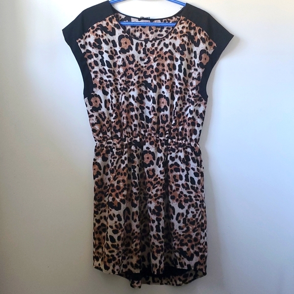Leopard print t-shirt dress - Picture 1 of 3
